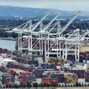 美国3月份国际贸易逆差为694亿美元