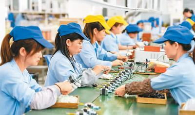 解读《关于推动外贸稳规模优结构的意见》 18条新政“新”在何处